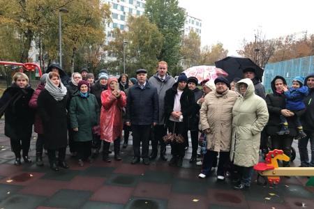 Москва, Отрадное. Для жителей хотят построить ТЦ около Противочумного центра