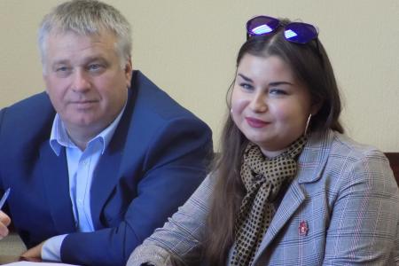 В Воронежском обкоме КПРФ при поддержке Сергея Гаврилова прошла встреча с педагогами