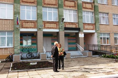 Саратовская область. О.Н. Алимова встретилась с учителями Новобурасской школы