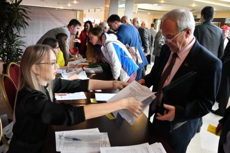 В Подмосковье открылся IX (октябрьский) Пленум ЦК КПРФ