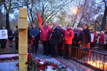 Г.А. Зюганов на митинге в Москве: Вечная память героям! Да здравствует Советская власть!