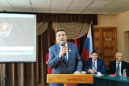 Ставропольский край. Коммунисты и комсомольцы организовали большой спортивный праздник и провели встречу со студентами
