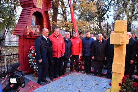 Г.А. Зюганов на митинге в Москве: Вечная память героям! Да здравствует Советская власть!