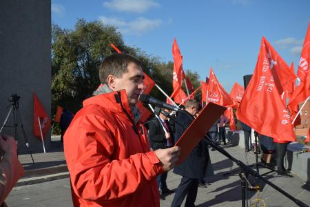 "Да здравствует свобода! Да здравствует Стачка". Митинг в Ростове-на-Дону