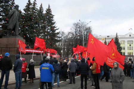 В Чувашии прошли митинги в честь 102-й годовщины Великого Октября