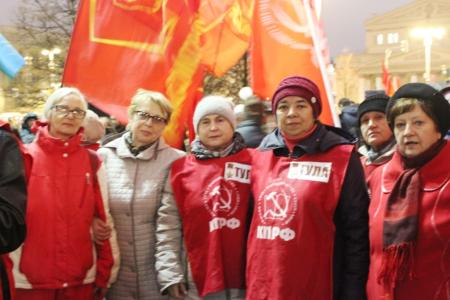 Тульский обком КПРФ отметил 102-ю годовщину Великого Октября