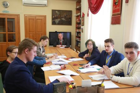 Омская область. При поддержке КПРФ проведена вторая сессия «молодежного парламента»