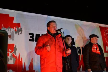 Новосибирские коммунисты потребовали сделать 7 ноября государственным праздником