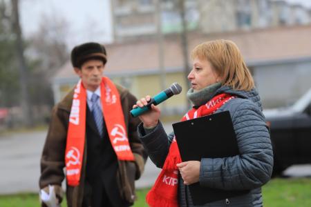 В городе Волгореченск Костромской области прошла акция в защиту врачей