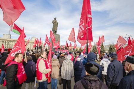Красноярские коммунисты ярко отметили 102-ю годовщину Великого Октября
