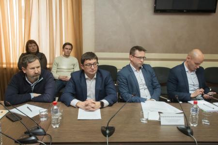 Коммунисты Удмуртии провели круглый стол, посвященный проблеме утилизации вредных отходов