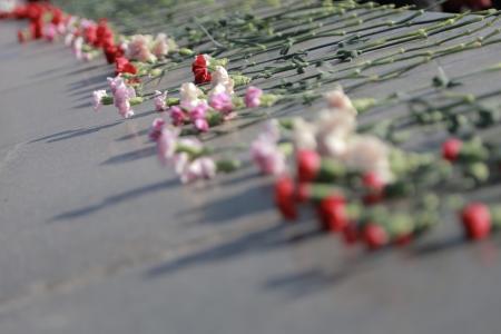 Республика Тува. Коммунисты Кызыла возложили цветы к памятнику Владимиру Ильичу Ленину