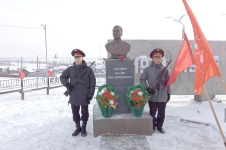 Якутия. В Тюнгюлю открыт памятник Сталину