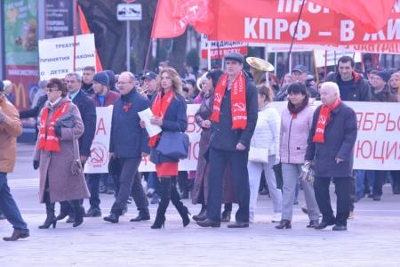 В Орловской области отпраздновали 102-ю годовщину Октябрьской Революции 
