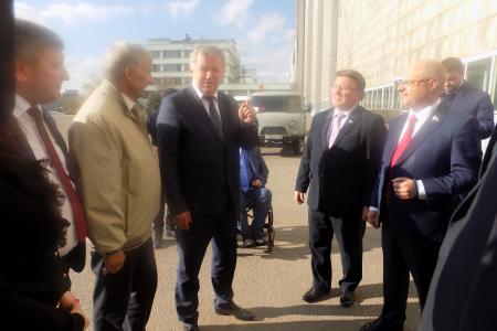 Группа депутатов Государственной Думы во главе с Сергеем Гавриловым посетила Воронежский авиазавод