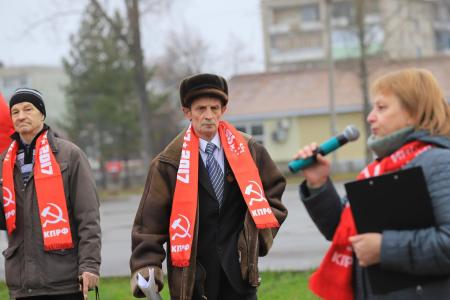 В городе Волгореченск Костромской области прошла акция в защиту врачей