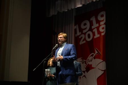 В Новосибирске прошел гала-концерт конкурса-фестиваля «Беспокойные сердца»