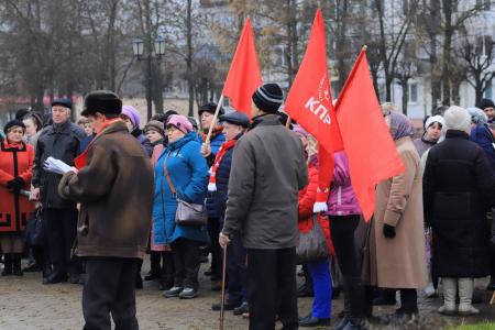 В городе Волгореченск Костромской области прошла акция в защиту врачей