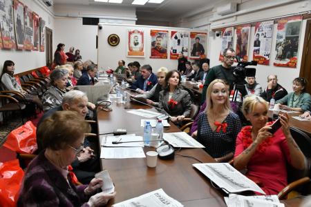 Г.А. Зюганов выступил в Госдуме на открытии выставки «Полководцы и военачальники Победы»