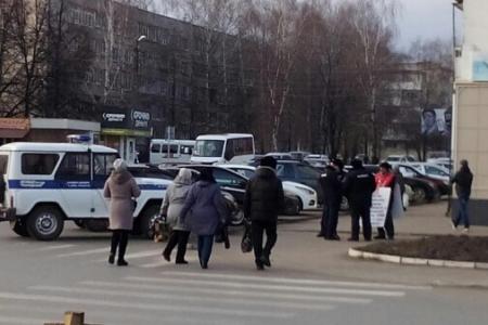 Пикет в Алатыре Чувашской Республики в защиту Грудинина и Левченко