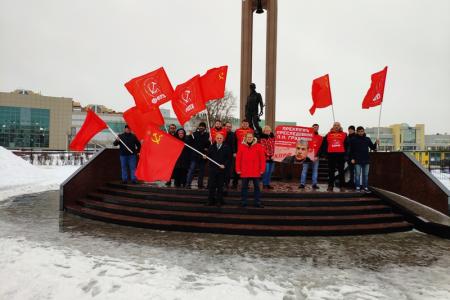 Первый секретарь окружного Комитета КПРФ Югры Алексей Савинцев сделал политическое заявление в защиту товарищей по партии