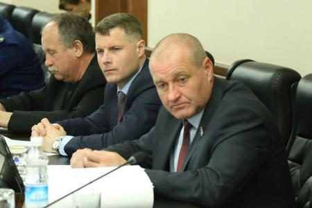 Камчатские коммунисты выступили против "бюджета латания дыр"