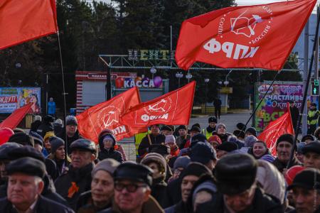 Красноярские коммунисты ярко отметили 102-ю годовщину Великого Октября