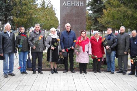 Тульский обком КПРФ отметил 102-ю годовщину Великого Октября