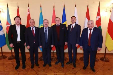 Г.А. Зюганов принял участие в работе II Международной конференции парламентариев из стран СНГ и представителей СКП-КПСС
