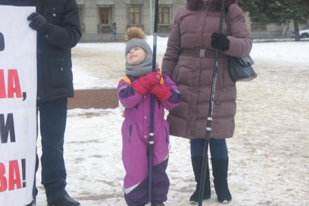 Кировские коммунисты провели акцию в защиту народных предприятий и народных губернаторов