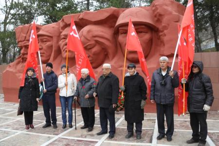 Первый секретарь Калмыцкого рескома КПРФ Николай Нуров принял участие в заседании Совета старейшин