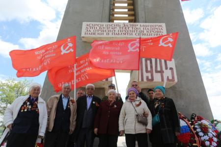Первый секретарь Калмыцкого рескома КПРФ Николай Нуров принял участие в заседании Совета старейшин