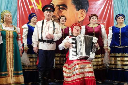 Камчатские коммунисты провели праздничные мероприятия в честь годовщины Великого Октября 