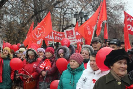 Тюменские коммунисты отметили 102-ю годовщину Великой Октябрьской социалистической революции