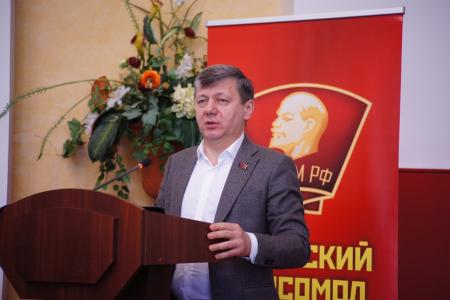 Молодёжь мира выбирает социализм!