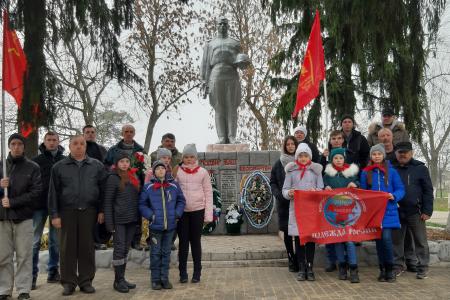 Комсомольцы Брянщины провели Вахту памяти