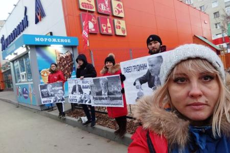 Саратов: марафон пикетов в защиту красных руководителей продолжается