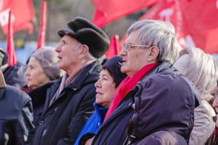 Красноярские коммунисты ярко отметили 102-ю годовщину Великого Октября