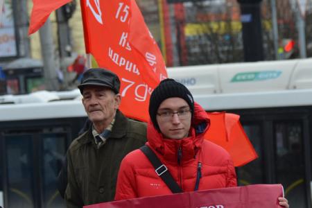 «За права трудового народа, за смену курса, против информационного террора!». Митинг в Ростове-на-Дону