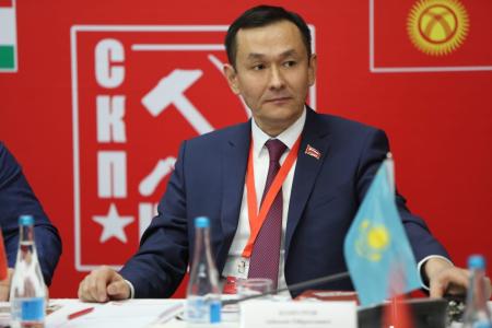 Казбек Тайсаев в Астане принимает участие в семинаре-совещании Коммунистических партий стран Азии 