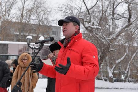 В центре Новосибирска воссоздали освобождение города от Колчака 