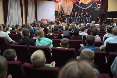 Делегация КПРФ во главе с К.К. Тайсаевым в преддверии Нового года посетила Донецкую и Луганскую республики
