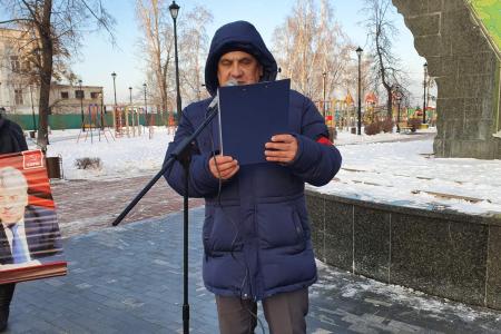 “На стороне тех, кто борется за правду и справедливость”. В Тюмени прошли протестные акции в защиту руководителей-коммунистов