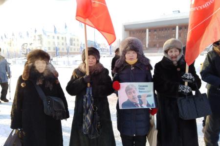 Коммунисты Якутии: «Остановить травлю Грудинина и Левченко!»
