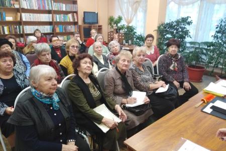 Рязань. Депутаты-коммунисты провели встречу с ветеранским активом