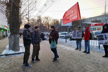 Саратов. "Руки прочь от Грудинина! Не троньте Левченко!"
