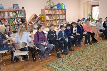 Рязанские коммунисты пришли в гости к особенным детям