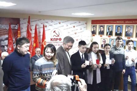 Коммунисты Якутии отметили 140-летие со дня рождения Иосифа Виссарионовича Сталина