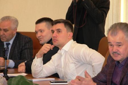 Саратовские коммунисты призвали уйти в отставку губернатора Валерия Радаева