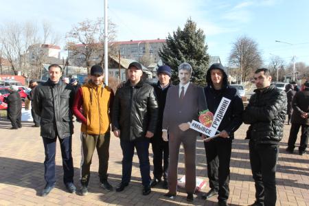 Не простим путинской власти гонений на Левченко и Грудинина! Митинг в центре столицы Карачаево-Черкесии
